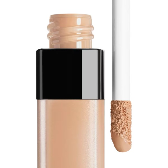 CHANEL LE CORRECTEUR DE CHANEL Longwear
Concealer (B40) - Picture 2 of 6